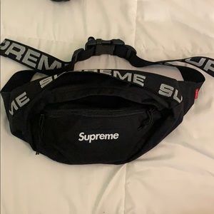 Supreme SS18 Fanny Pack brand new!